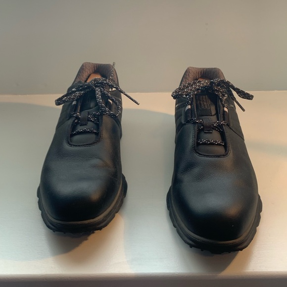 FootJoy Black Men's Golf Shoes - Picture 2 of 8